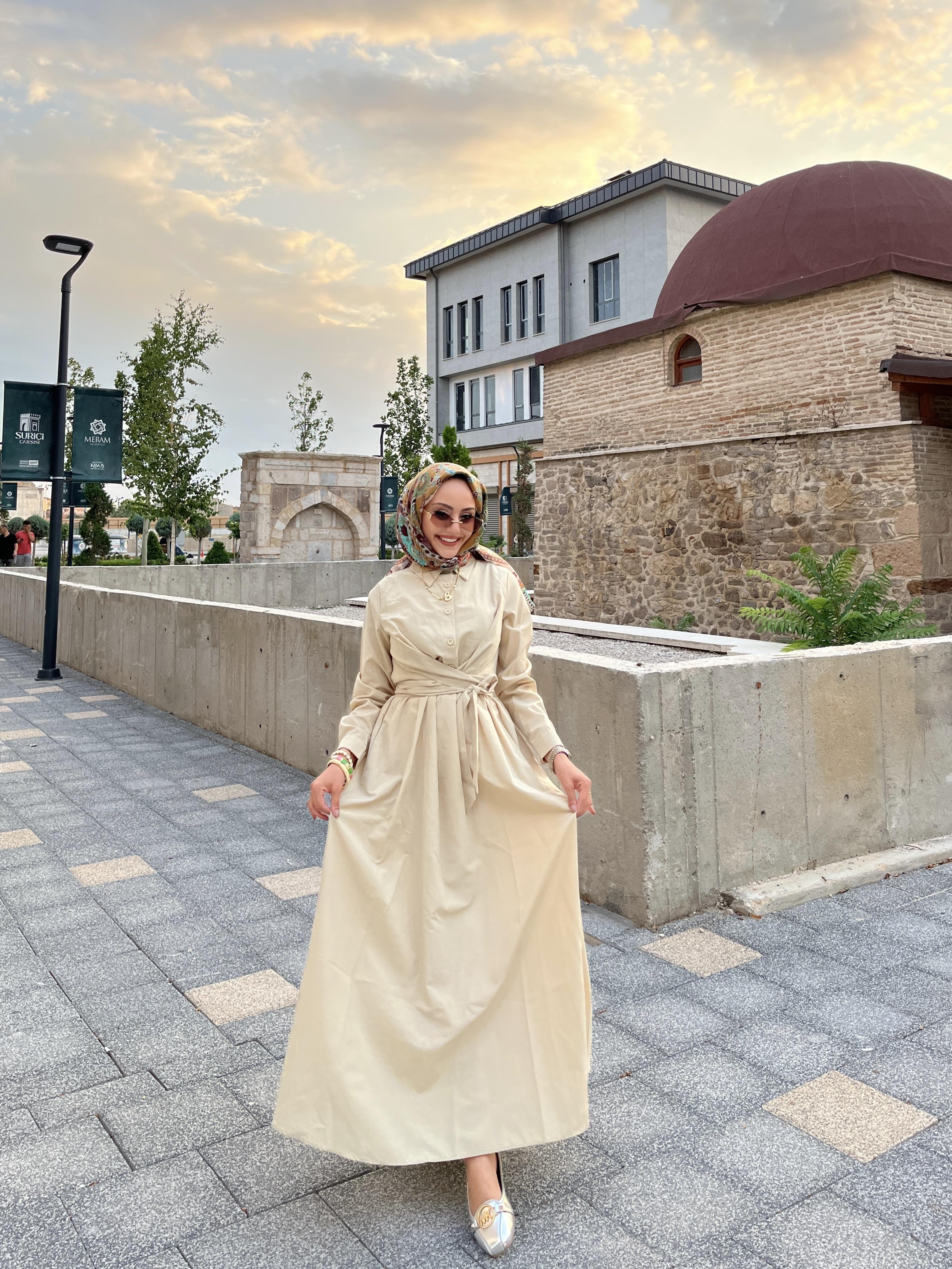 Kendinden Kuşaklı Yandan Cepli Yazlık Elbise