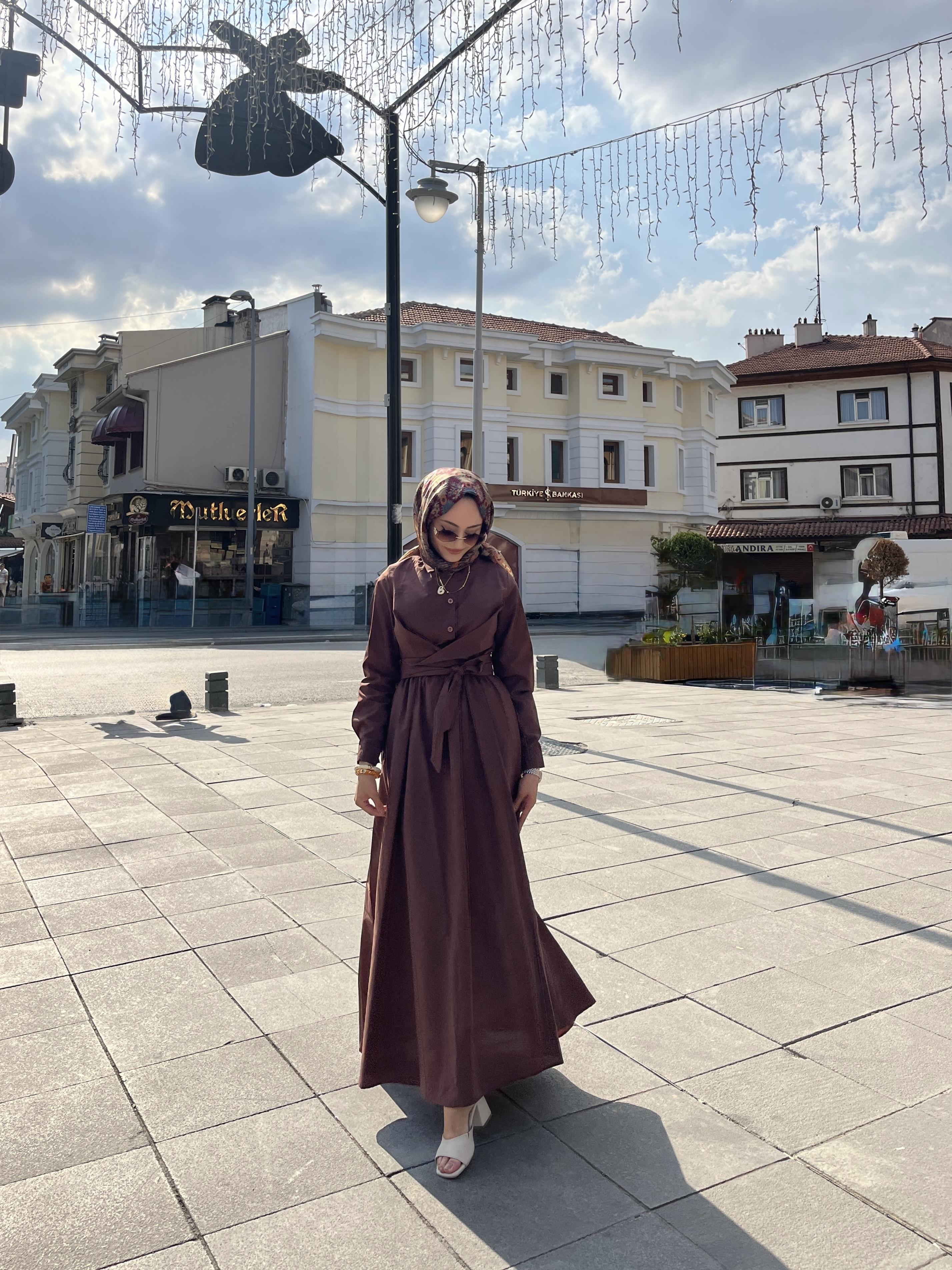 Kendinden Kuşaklı Yandan Cepli Yazlık Elbise