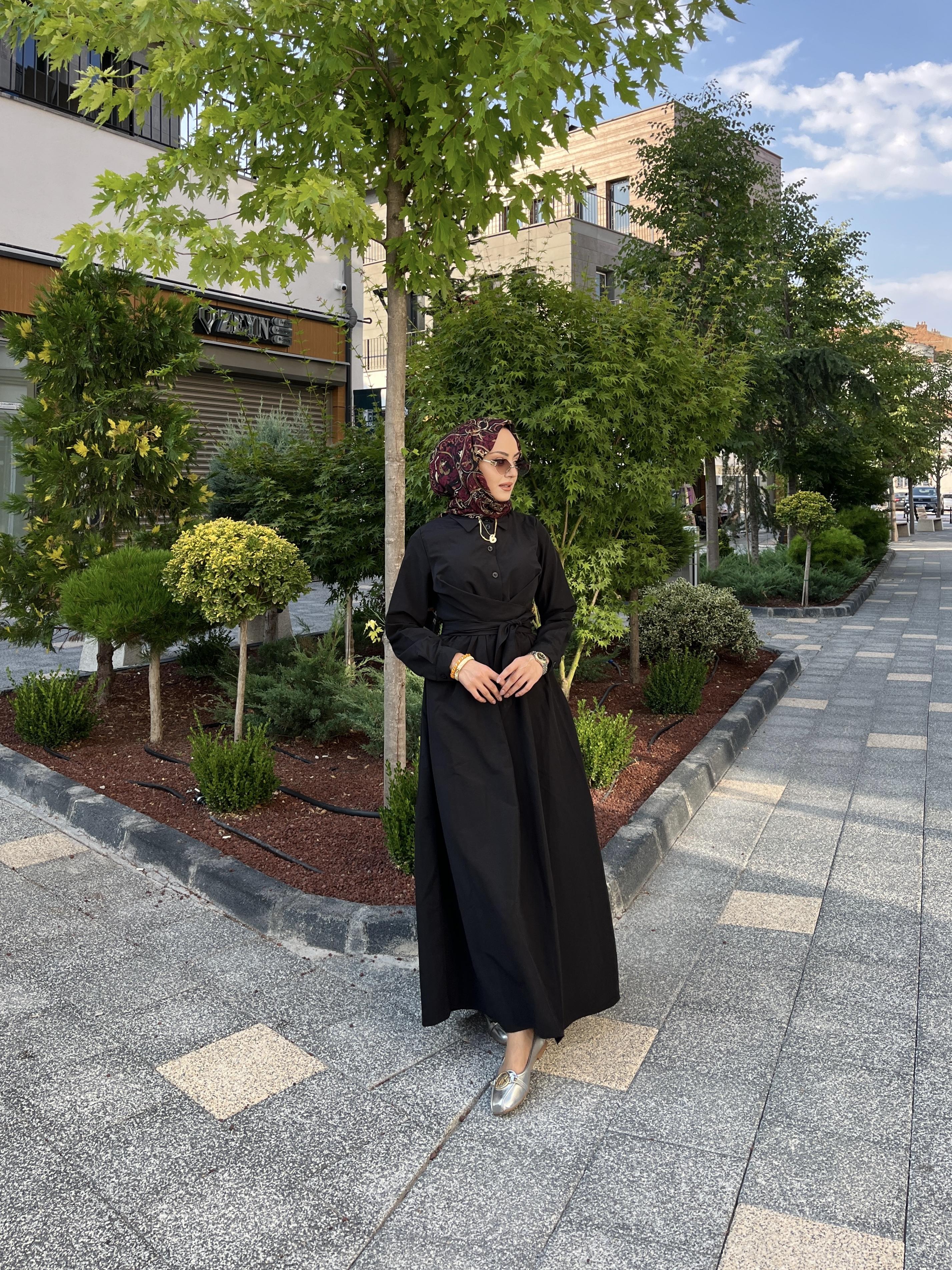 Kendinden Kuşaklı Yandan Cepli Yazlık Elbise