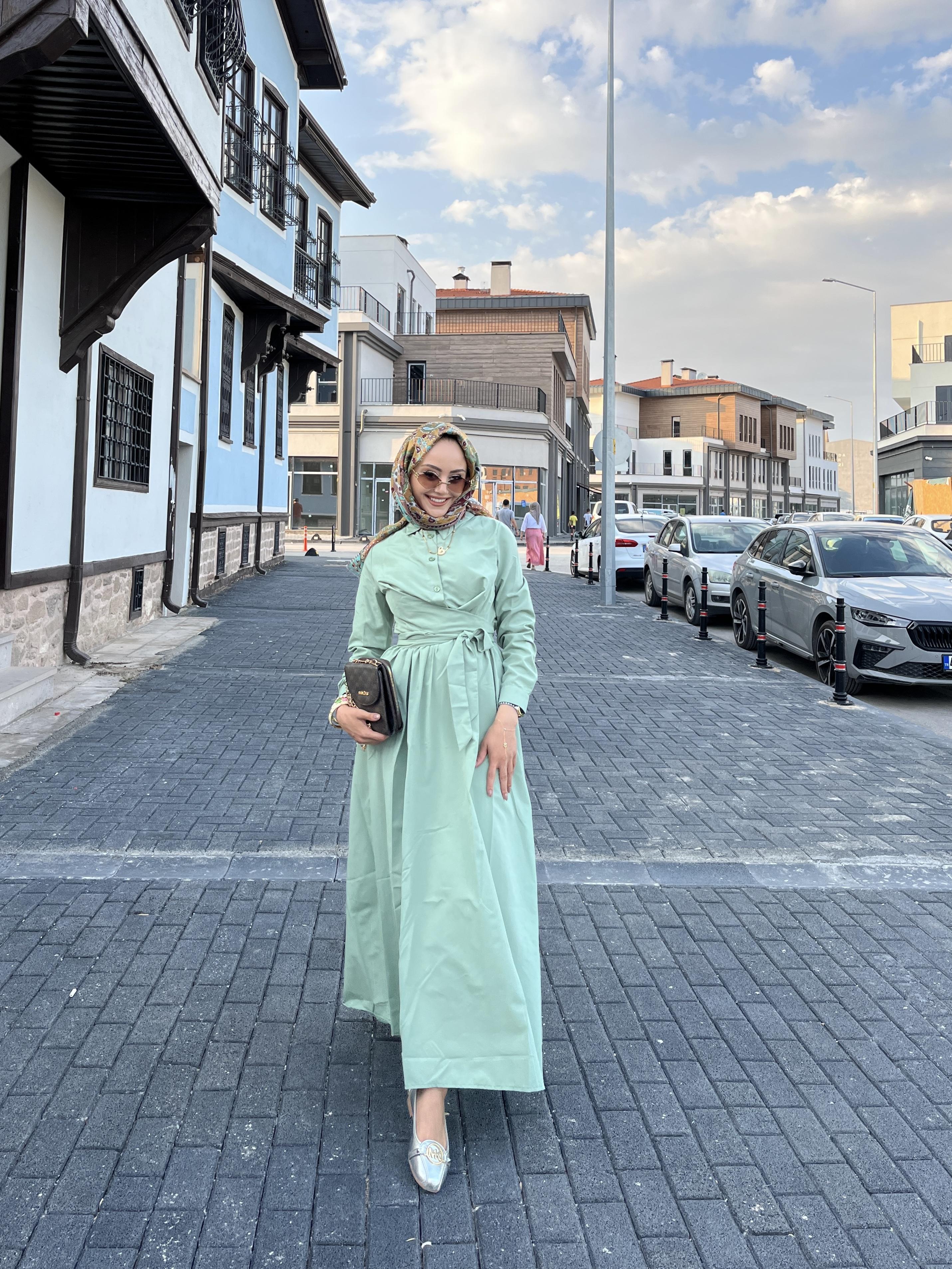 Kendinden Kuşaklı Yandan Cepli Yazlık Elbise